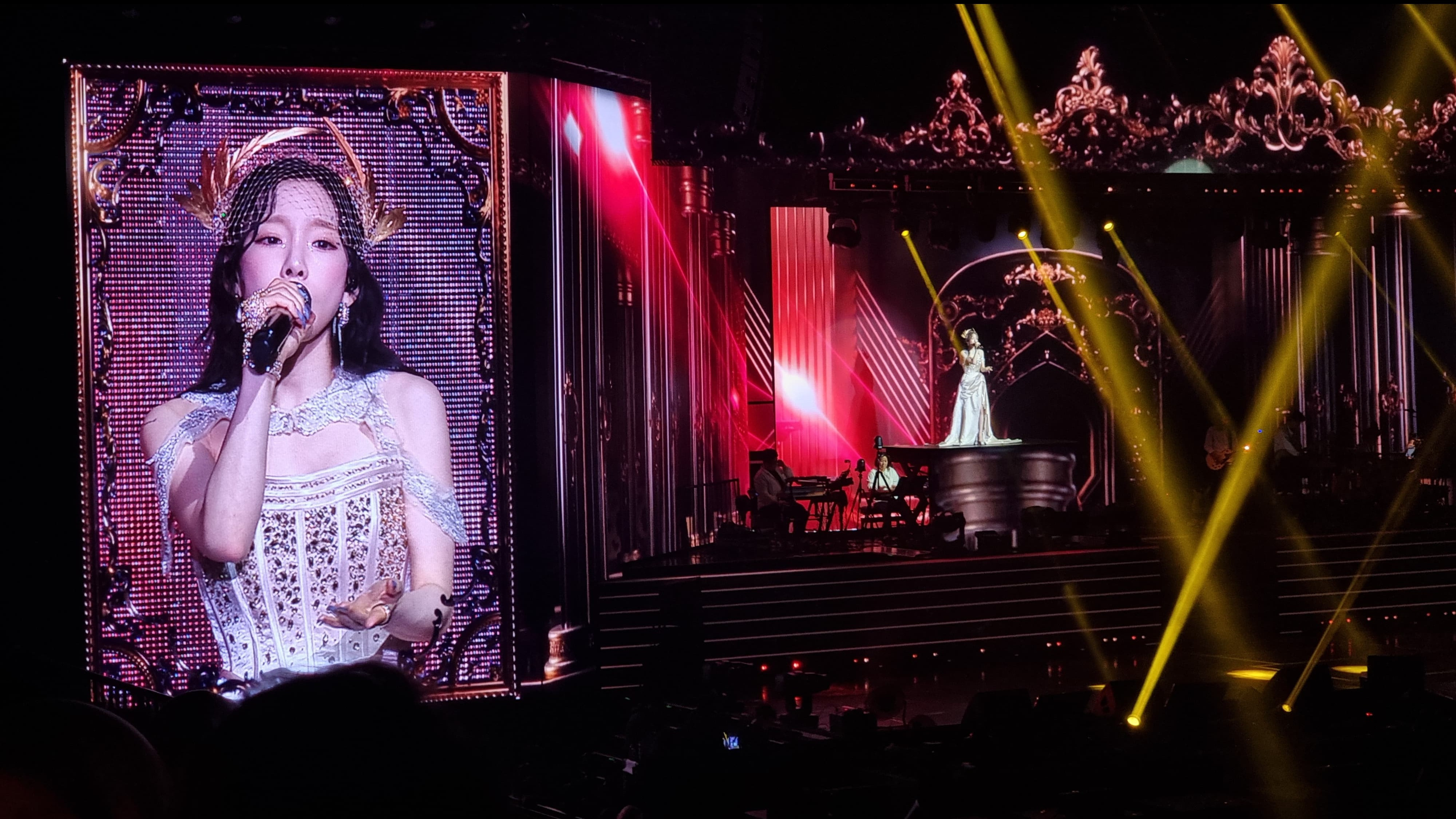 Taeyeon sukses gelar konser TAEYEON CONCERT - THE TENSE in JAKARTA, Sabtu (12/4/2025)