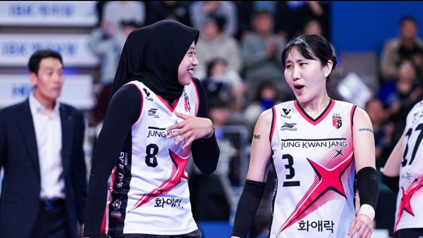 Megawati Hangestri dan kapten Red Sparks, Yeum Hye-seon.