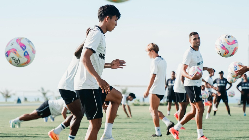 Para pemain Bali United di sesi latihan bersama jelang hadapi Persib Bandung