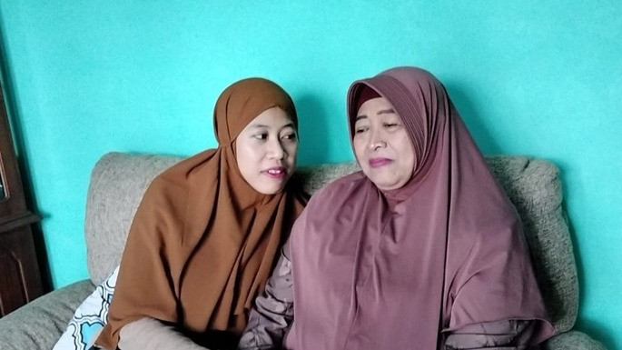 Megawati Hangestri dan ibunya saat diwawancarai tvOnenews.com