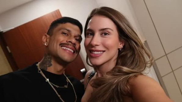 Ciro Alves bersama istrinya