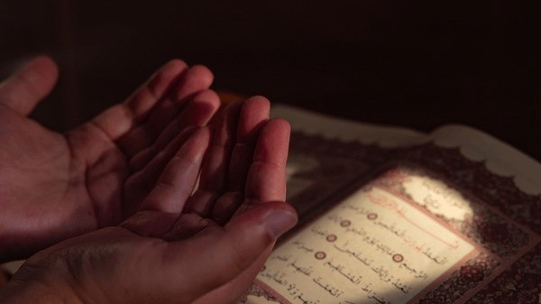 Bismillah Utang Setinggi Gunung Insyaallah Lunas kalau Rajin Baca Doa ini
            - galeri foto