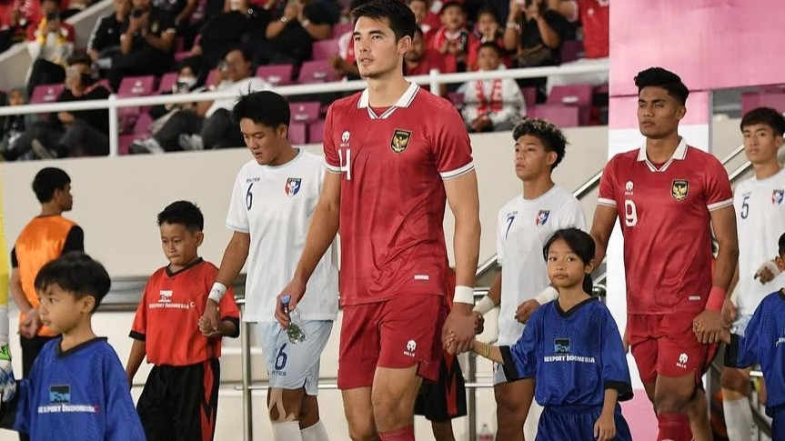 Dengan Nada Bergetar, Elkan Baggott Cerita kepada Publik Inggris Soal Kecintaannya terhadap Timnas Indonesia: Aku Sampai...
            - galeri foto