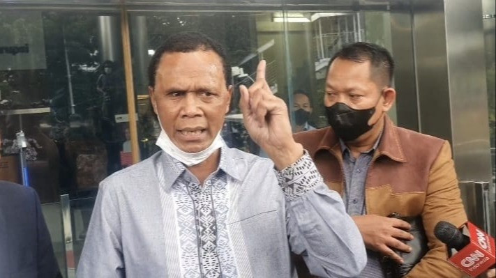Polemik Ucapan Bau Tanah Dikecam sama Gatot Nurmantyo, Hercules Dipuji Mantan Kepala BIN soal Pengorbanan dan Sifat Amanah
            - galeri foto