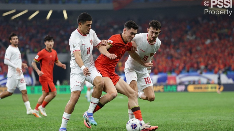 Timnas Indonesia saat melawan China.