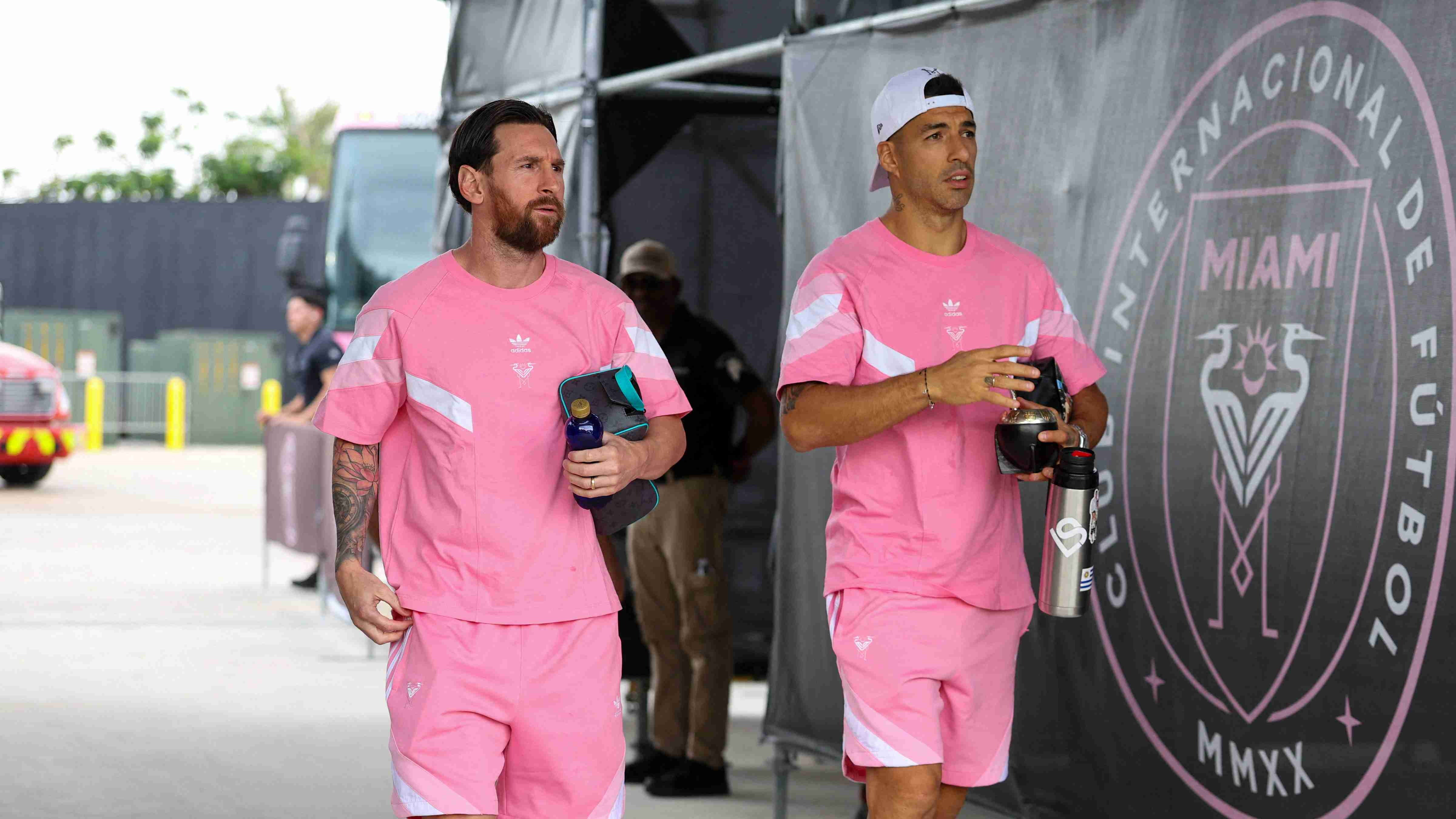 Lionel Messi dan Luis Suarez