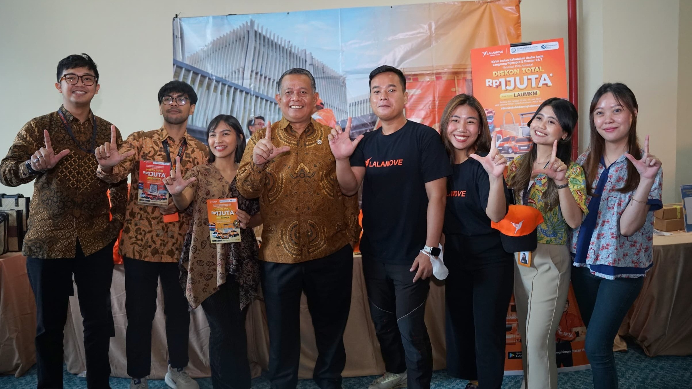 5 Tips Bangun Ekosistem UMKM yang Kuat untuk Pengusaha Muda Indonesia
            - galeri foto