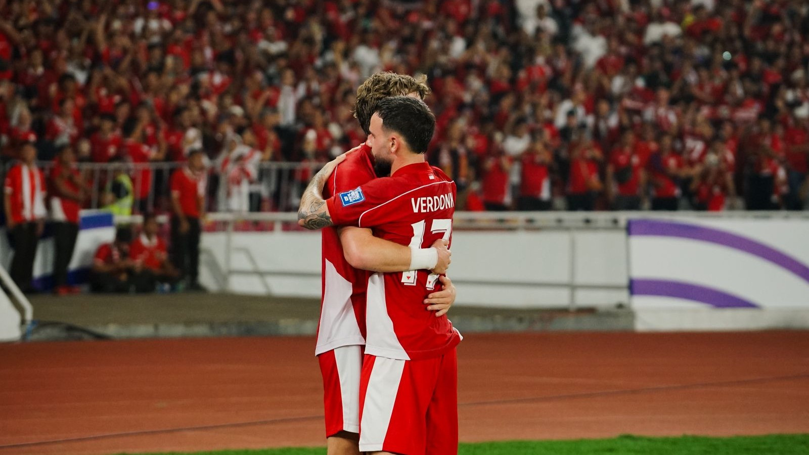 Selebrasi Ole Romeny dan Calvin Verdonk di Laga Timnas Indonesia vs China