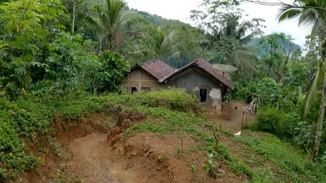 Rumah di Kampung Pasar Setan