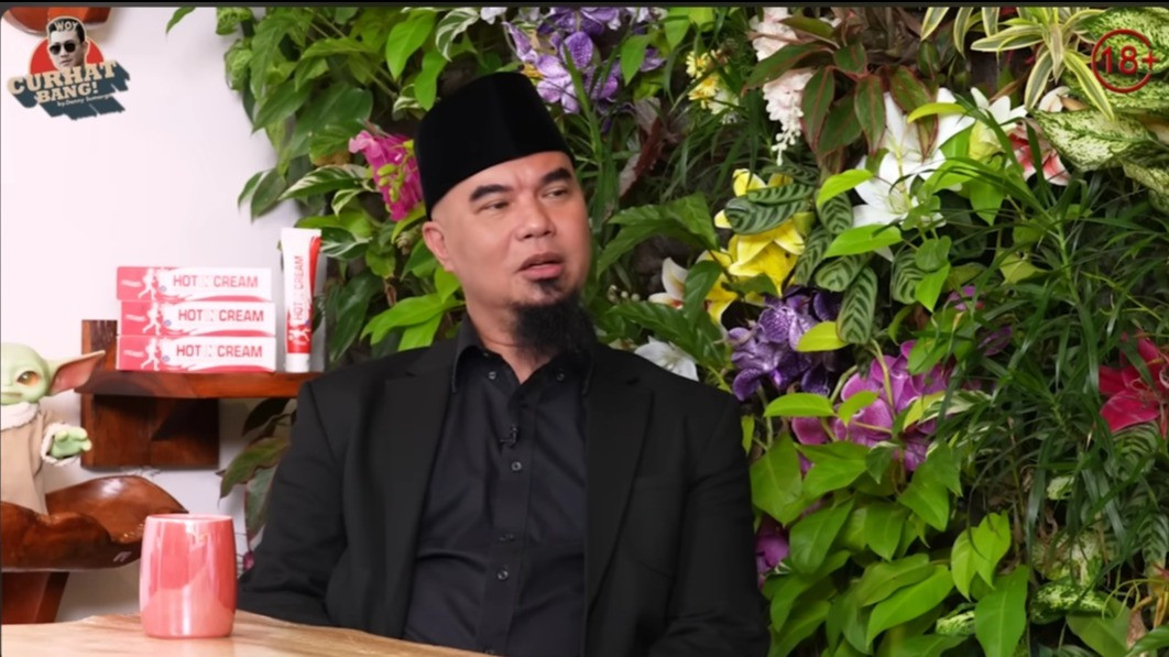Ahmad Dhani saat hadir di podcast Denny Sumargo.