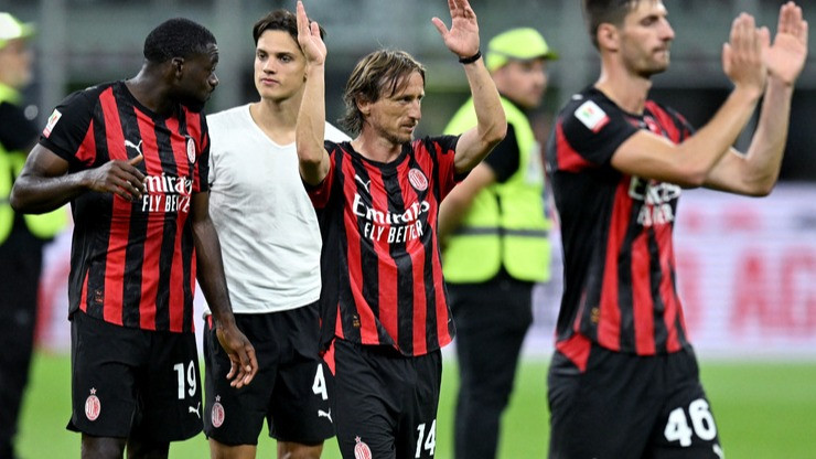 Berita AC Milan: Tugas Igli Tare Belum Selesai, Masih Ada 5 Masalah yang  Harus Diselesaikan Sebelum Bursa Transfer Tutup